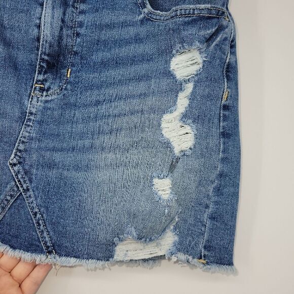 Hollister high rise distressed mini  skirt size 5 waist 27. ^ - Picture 5 of 9